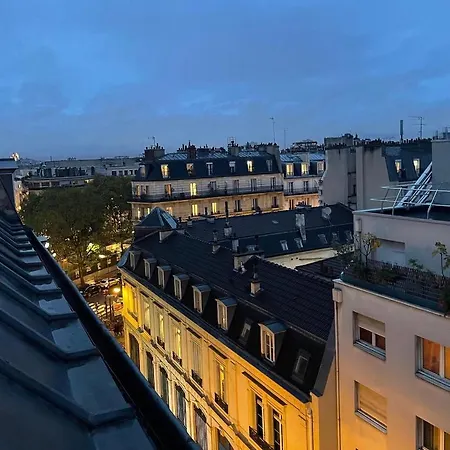 Mynestparis 2-br In Center , Air Conditioner , Elevator, Free Parking Parijs